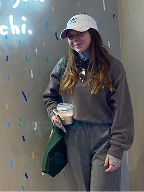 Meet your Posher, Tay